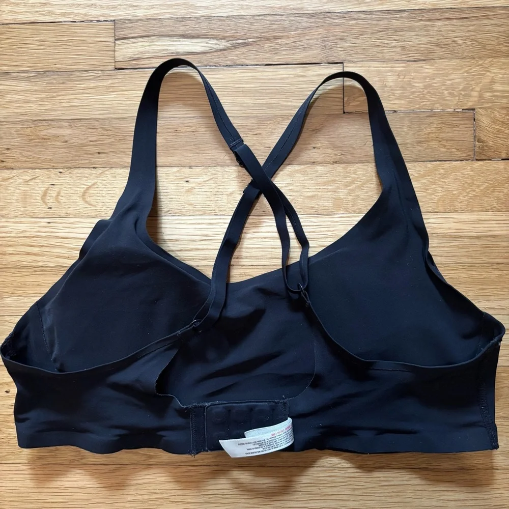 FP Movement Sports Bra Womens Small Black Silver Strappy Athletic Gym Yoga Peace